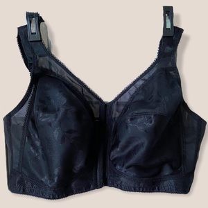 Playtex 46 DD front hook closure